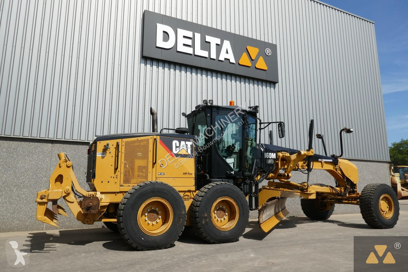 Niveladora Caterpillar AWD