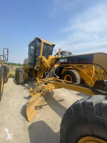 Grejder Caterpillar