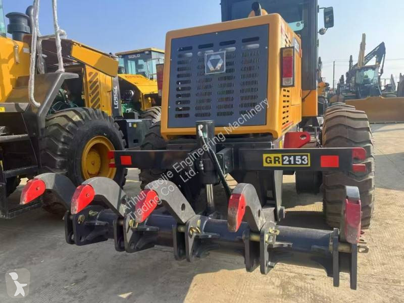 Grejder XCMG GR2153