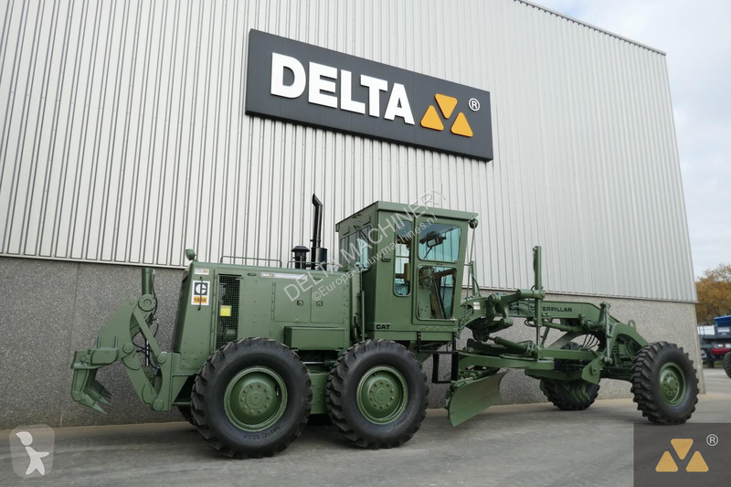 Grejder Caterpillar Ex-army