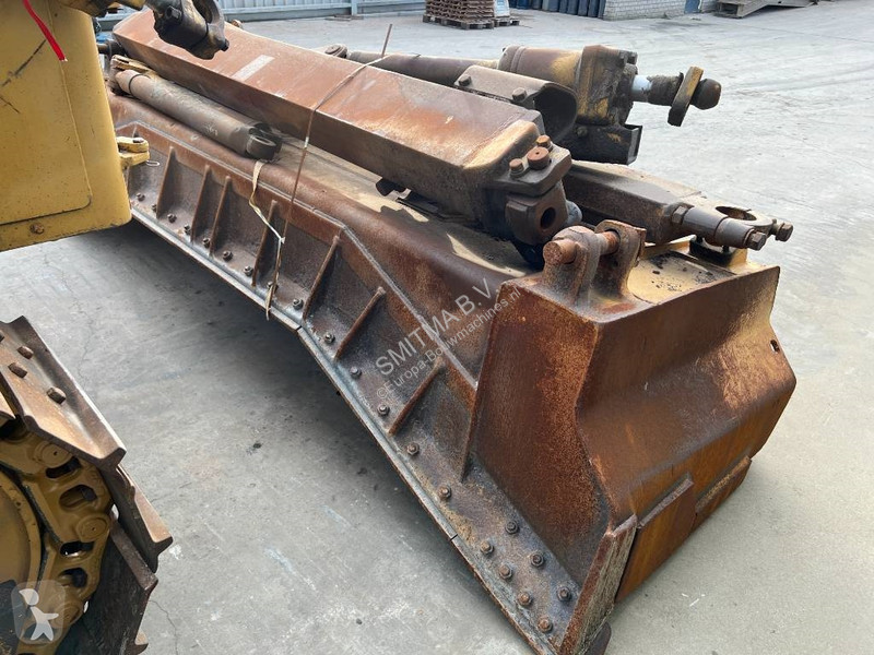 Grejder Caterpillar D7G