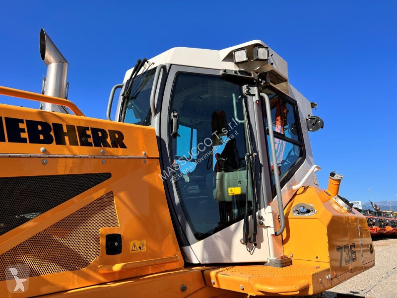 ممهدة طرق Liebherr 736