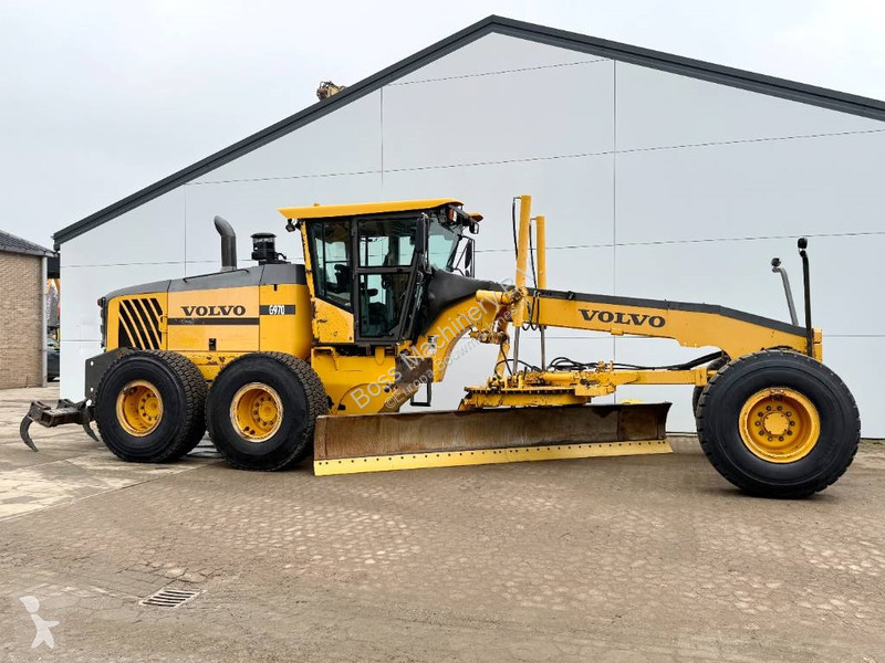 Niveladora Volvo - 4.88m Blade / 3 Tine Ripper...
