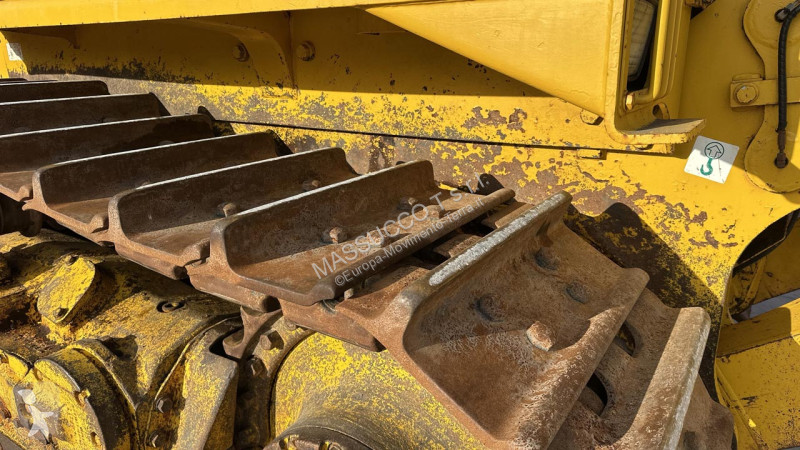 ممهدة طرق Komatsu D275AX