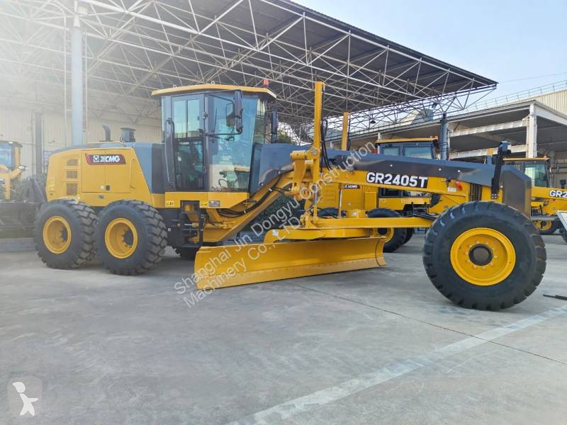 ممهدة طرق XCMG GR2405T
