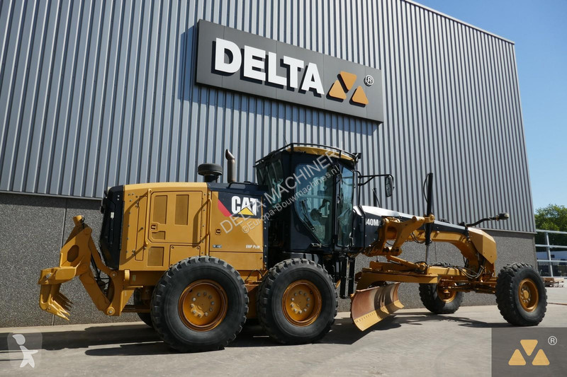 Grejder Caterpillar