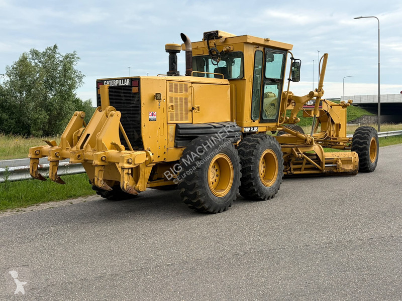 Grejder Caterpillar