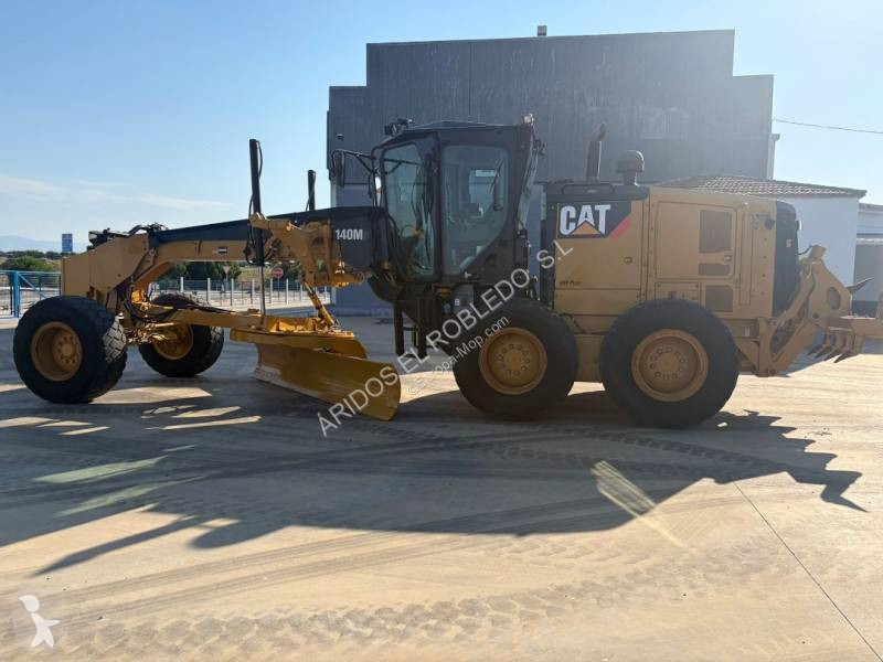 Grejdr Caterpillar 140M3