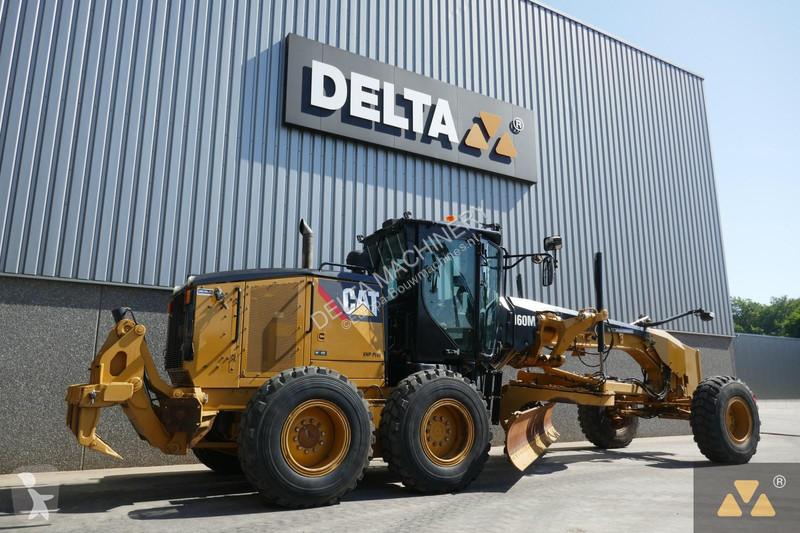 Грейдер Caterpillar 160M