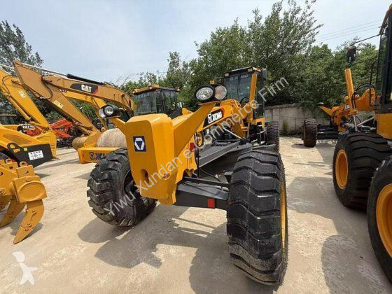 ممهدة طرق XCMG GR2153