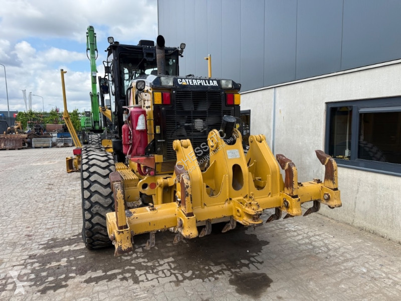 Grejder Caterpillar 140 M