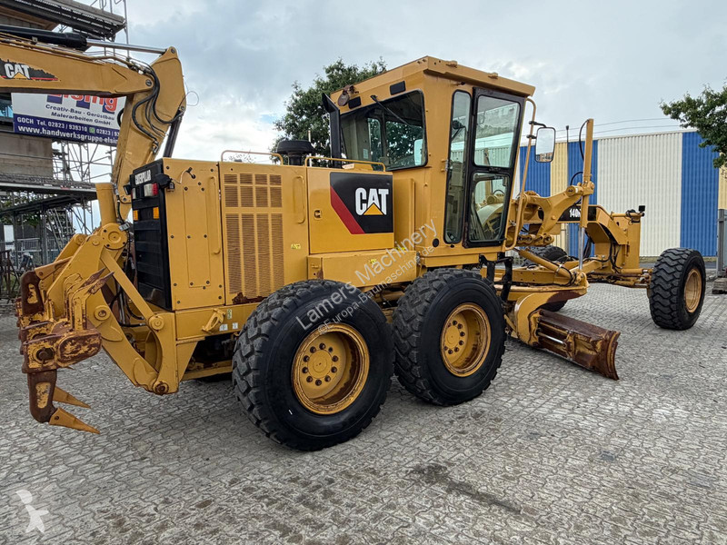 Niveladora Caterpillar 140K .