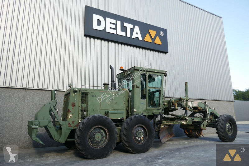 Грейдер Caterpillar Ex-army