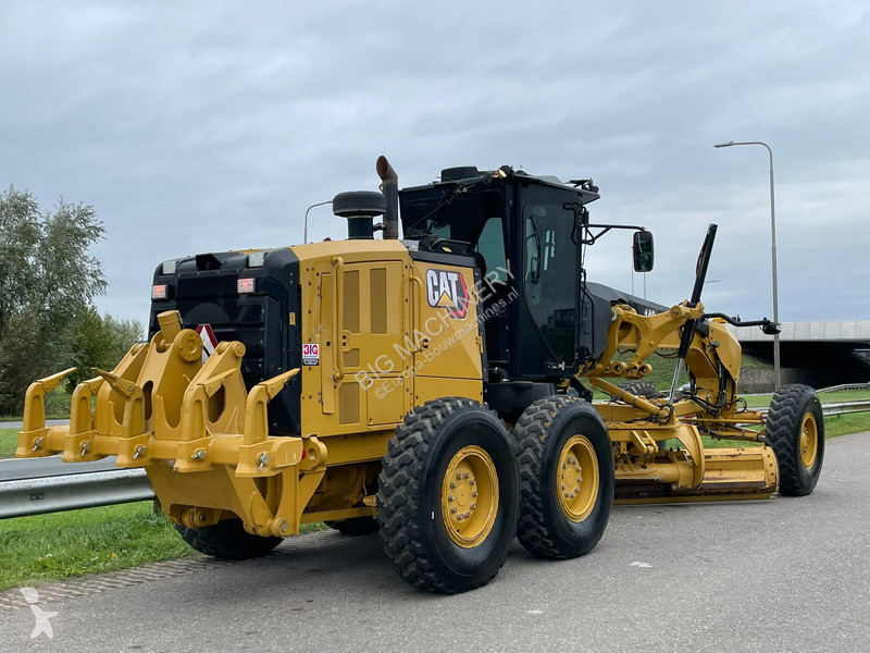 Grader Caterpillar 140 15A