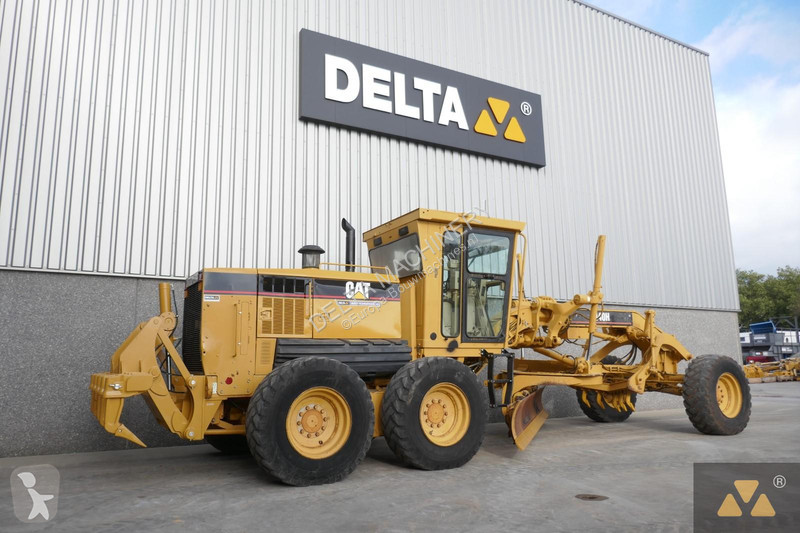 Niveladora Caterpillar