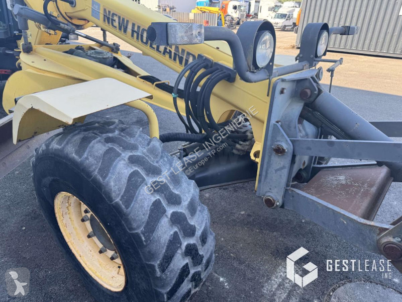 Planeringshøvl New Holland  F 106.6 A
