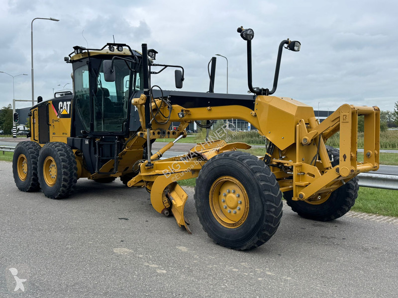 Grejder Caterpillar 140M