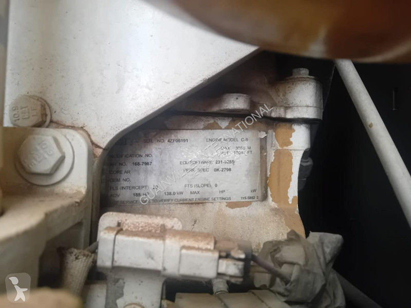 Grejder Caterpillar