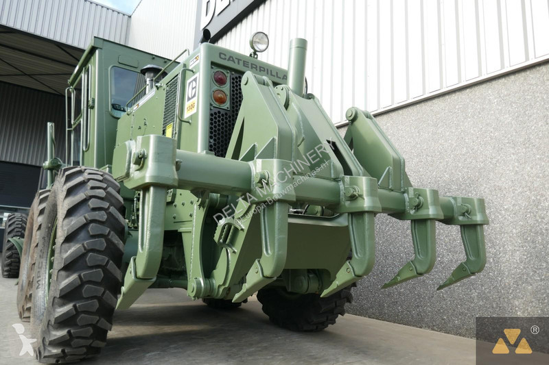 Grejder Caterpillar Ex-army