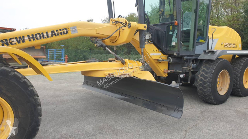 Niveladora New Holland F.156.6/A