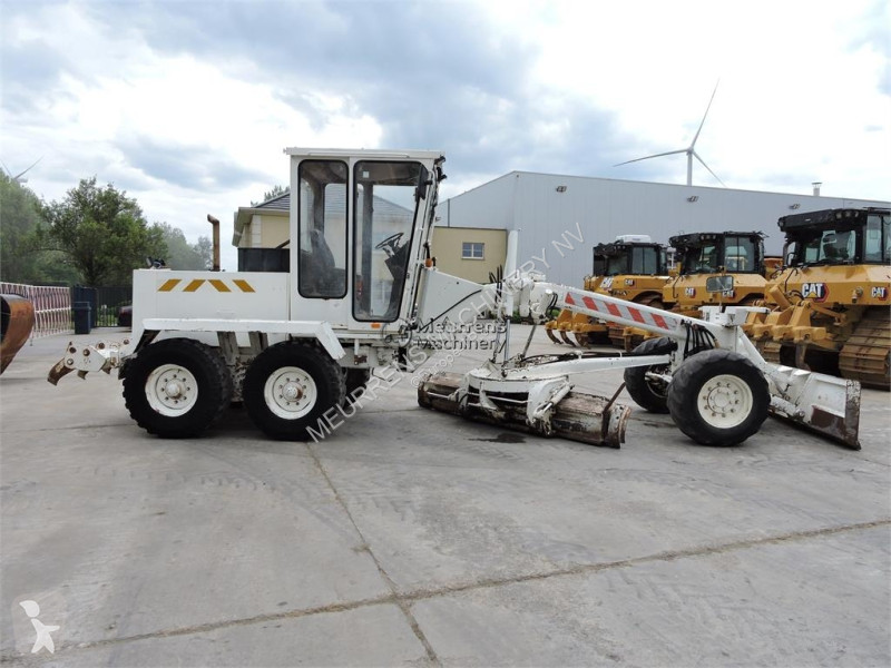 Grejder  F106A