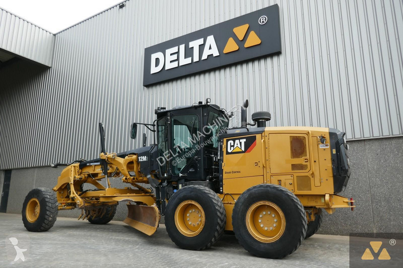 Grejder Caterpillar 12M3
