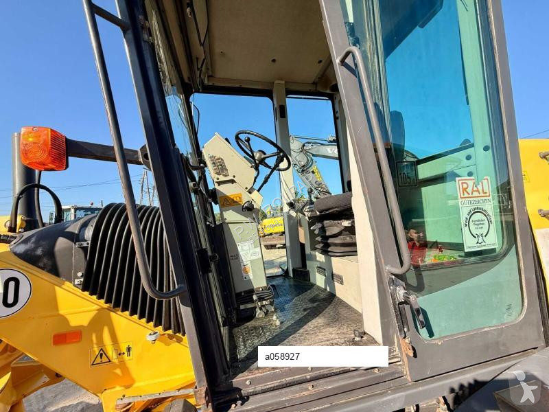 Грейдер New Holland F156.6 A