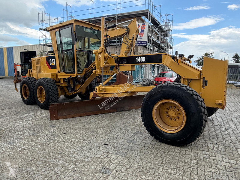 Niveladora Caterpillar 140K .