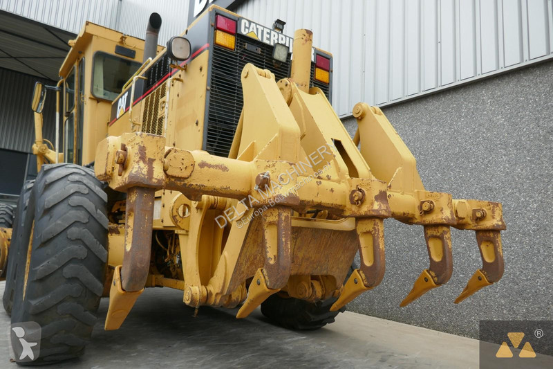 Niveladora Caterpillar