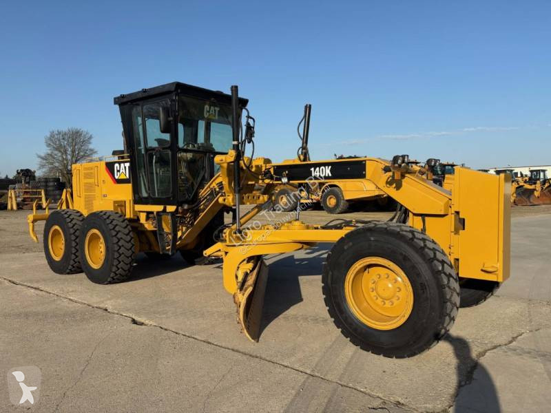 Grader Caterpillar 140K