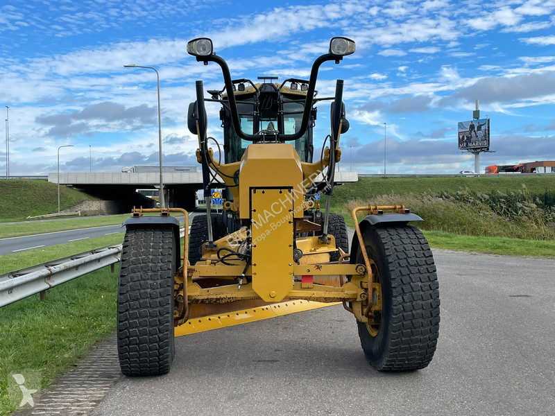ممهدة طرق Caterpillar 140M