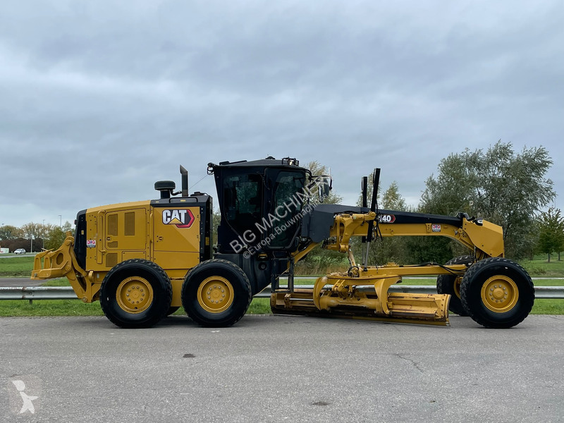 Grader Caterpillar 140 15A