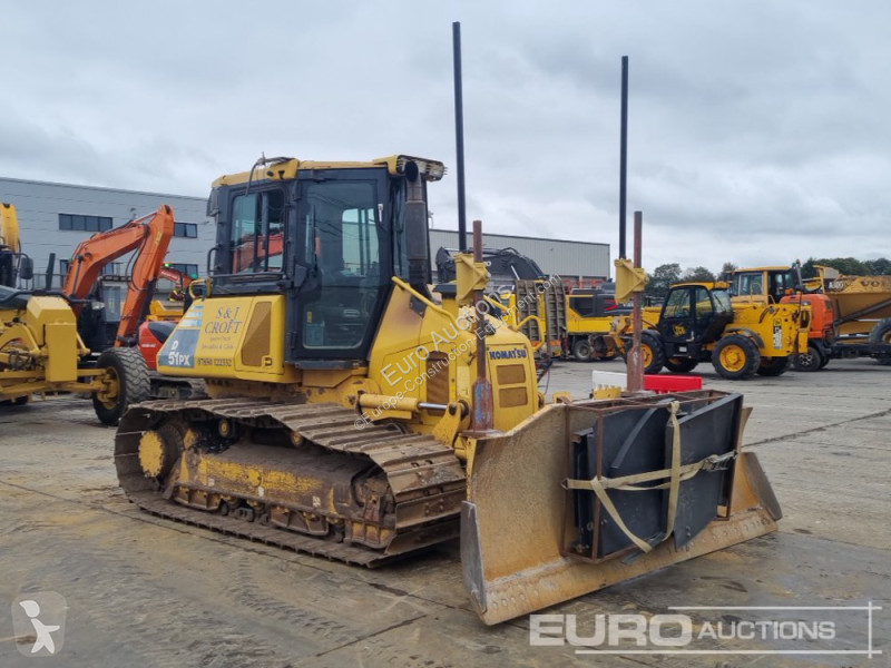 ممهدة طرق Komatsu D51PX