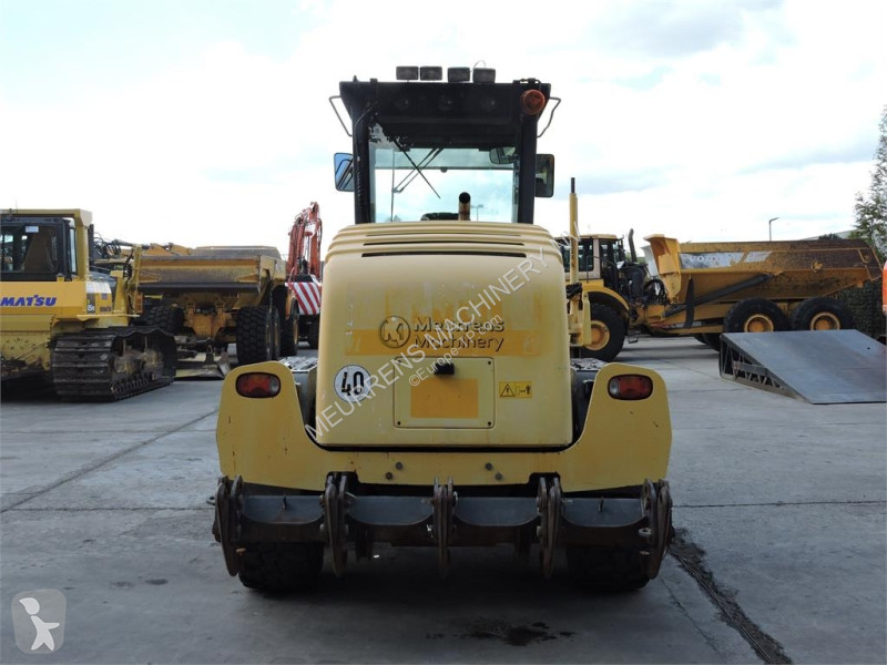 Planeringshøvl New Holland F106.6A