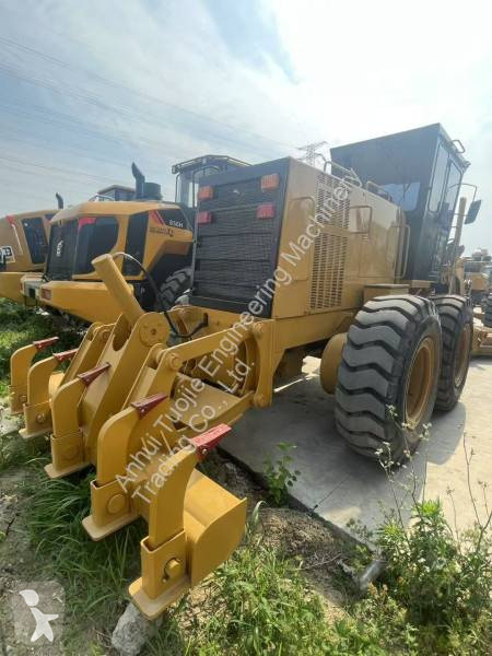 Grejder Caterpillar