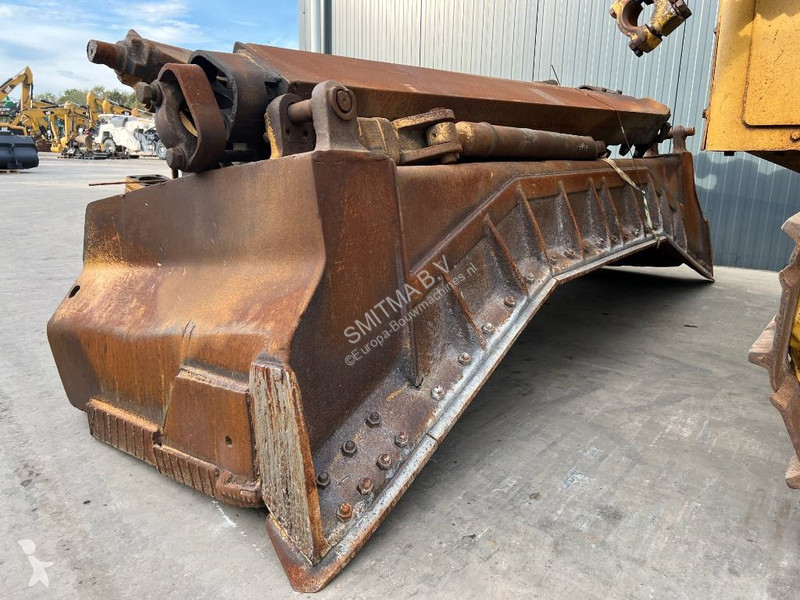Grejder Caterpillar D7G