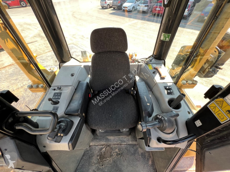 Grejder Caterpillar D6N LGP