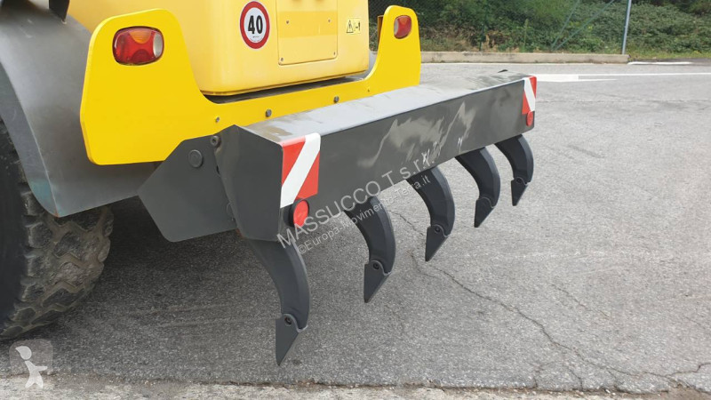 Niveladora New Holland F.156.6/A