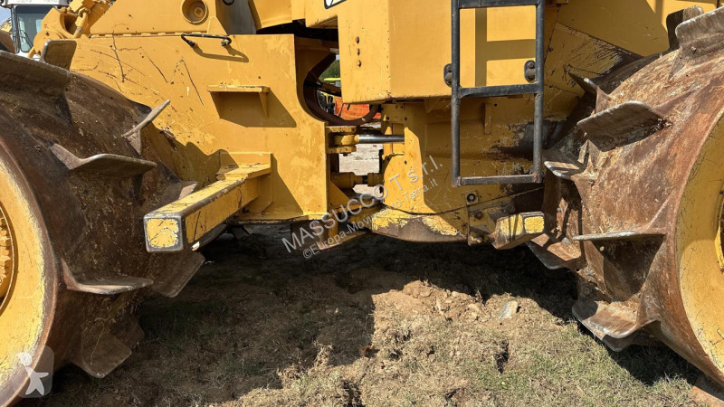 Grejder Caterpillar 826C