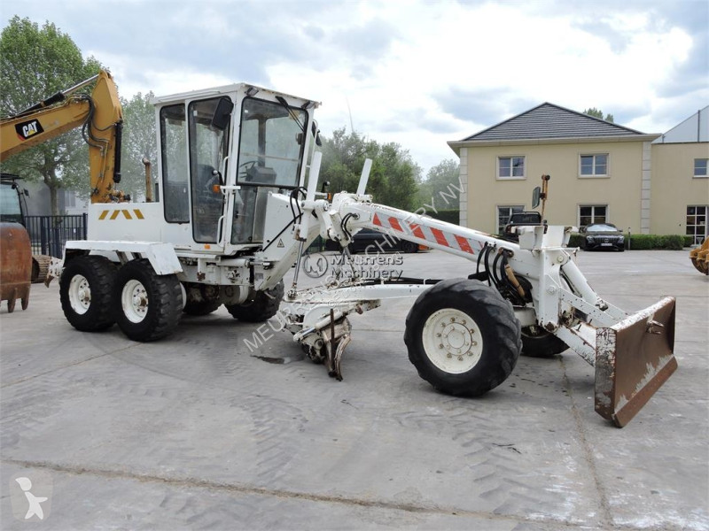 Grejder  F106A
