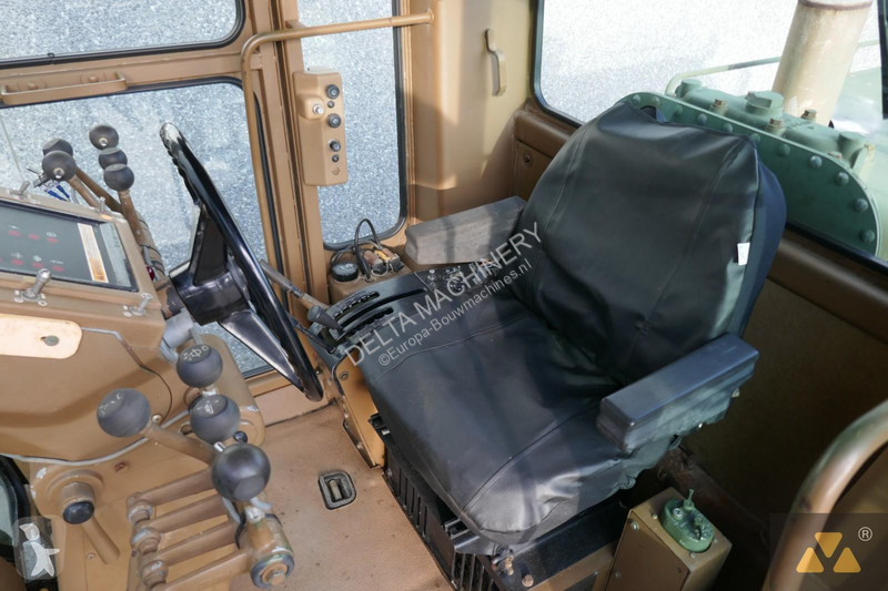 Niveladora Caterpillar Ex-army