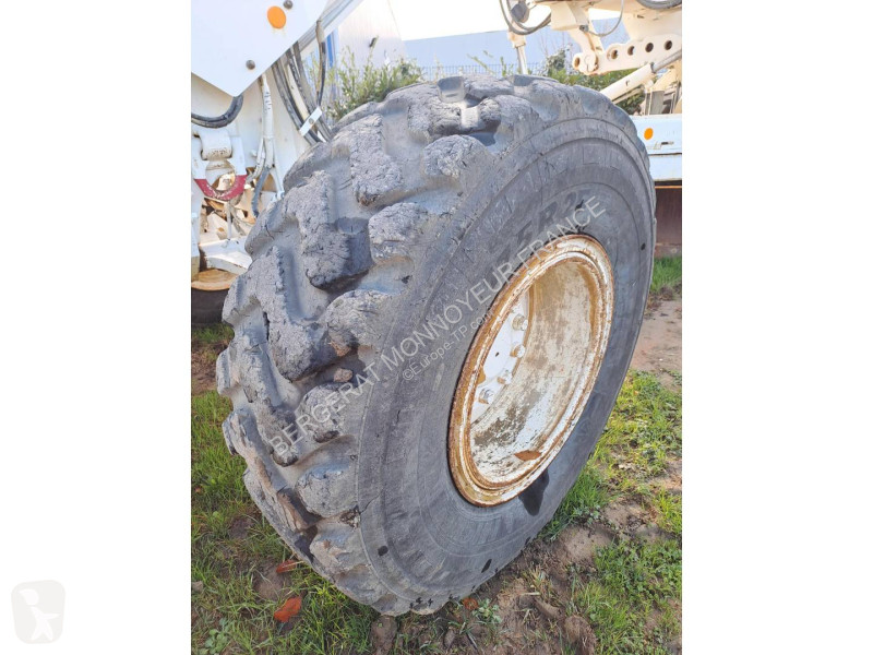 Grejder Caterpillar 12M3