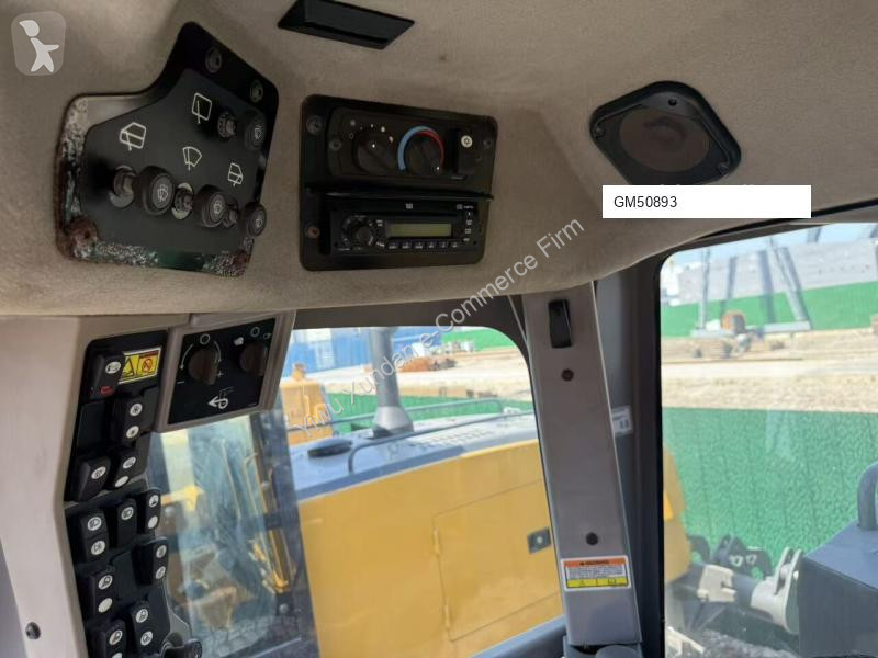 Grejder Caterpillar 160M