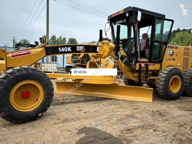 ممهدة طرق Caterpillar 140K
