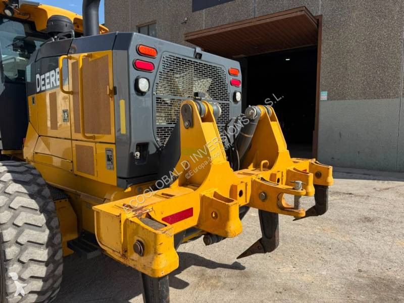 ممهدة طرق John Deere 672GP AWD