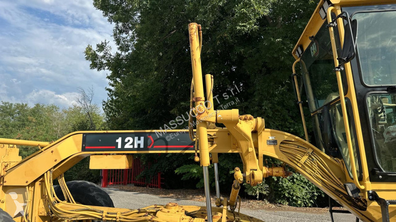 Грейдер Caterpillar 12H 6X4