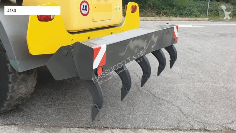 Livellatrice New Holland F.156.6/A