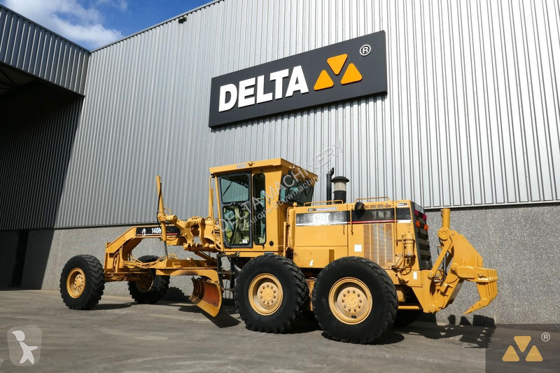 Grader Caterpillar