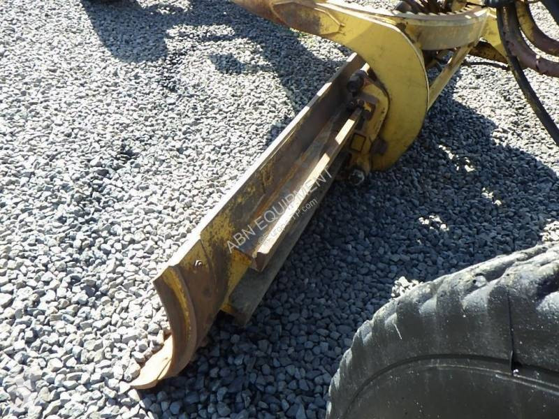 Grader Caterpillar