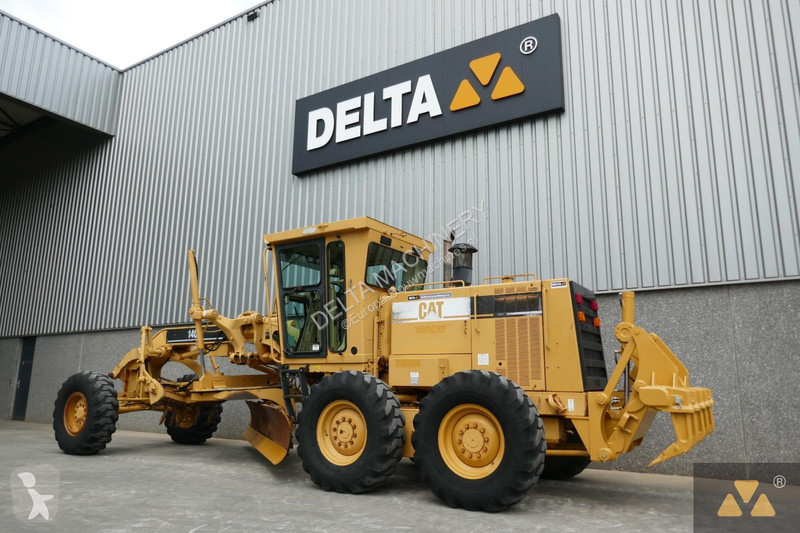 Grader Caterpillar